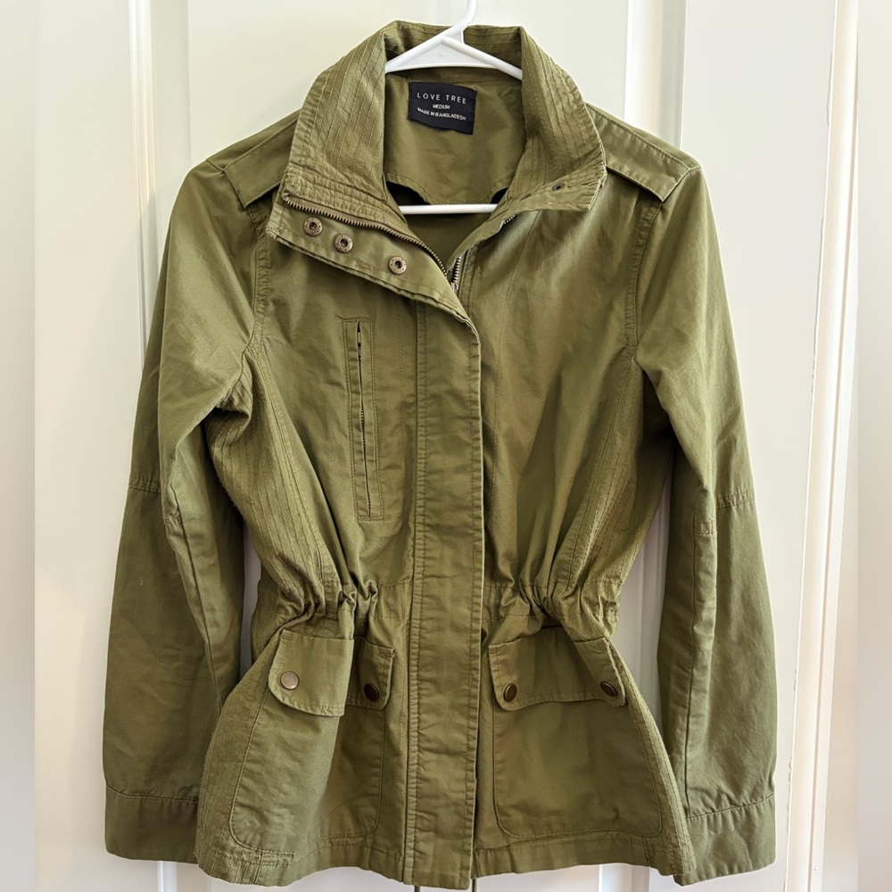 Love Tree Utility Jacket Green Cinched Waist Size MEDIUM. Like New.